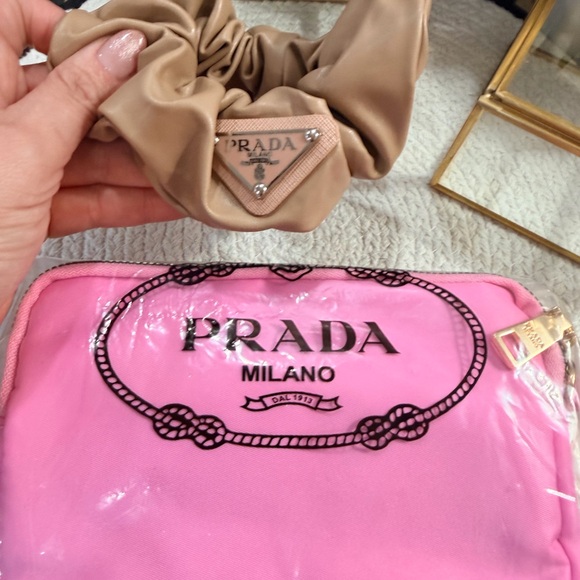 Prada Novelty/GWP Pink Crossbody Bag with Novelty Tan Scrunchie - NWT - Picture 11 of 13